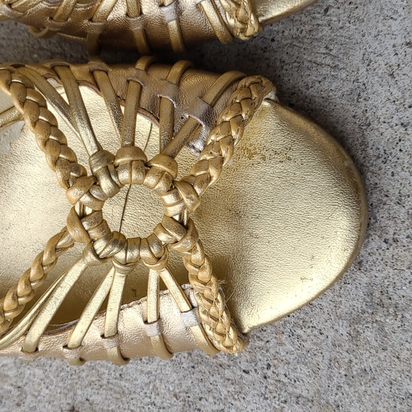 BCBG Paris Leather Heels - Picture 4 of 8